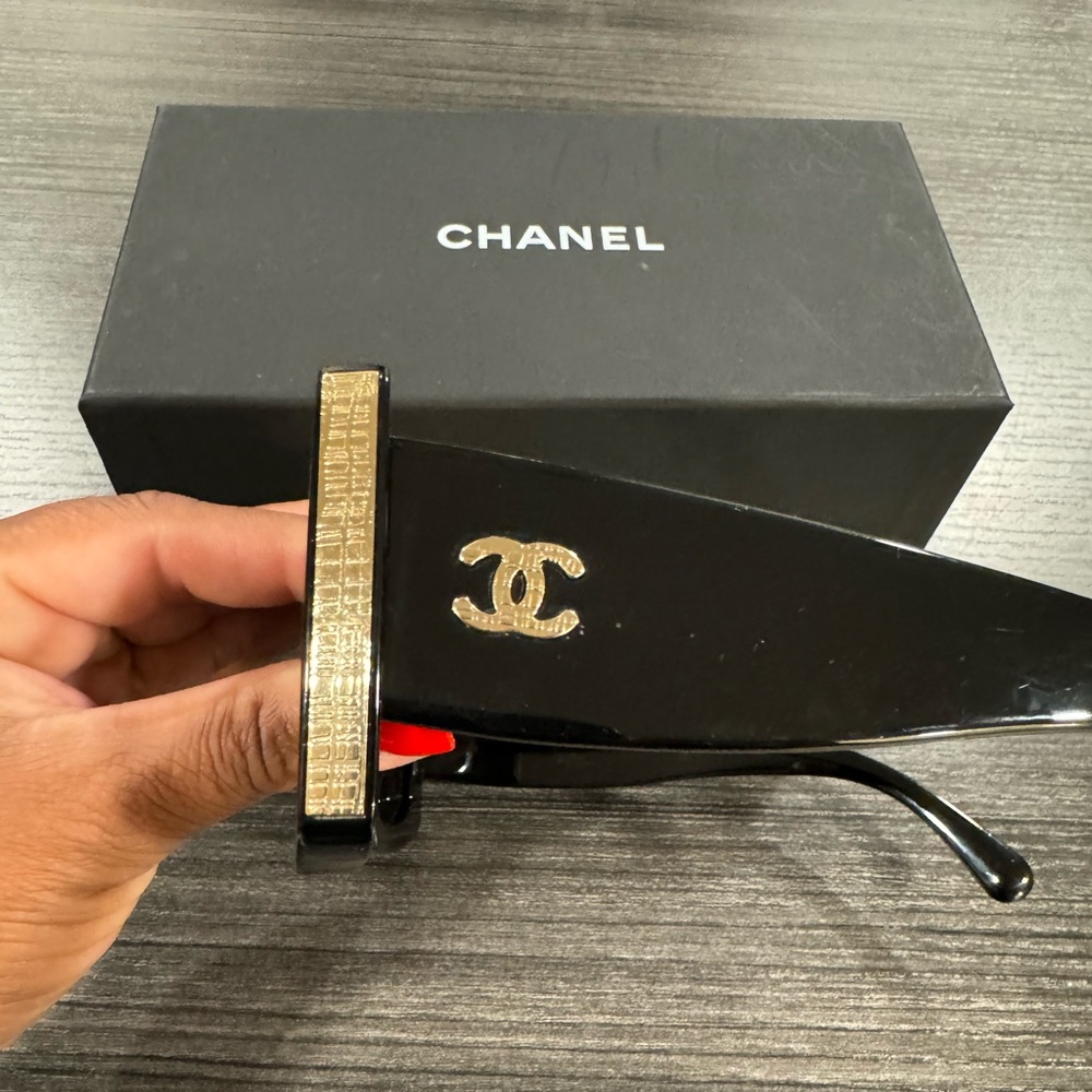 CHANEL SUNGLASSES